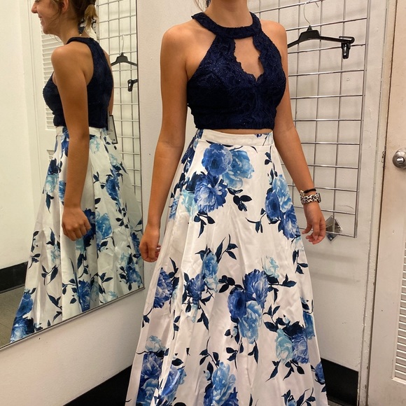 Prom Dress! - Picture 1 of 1